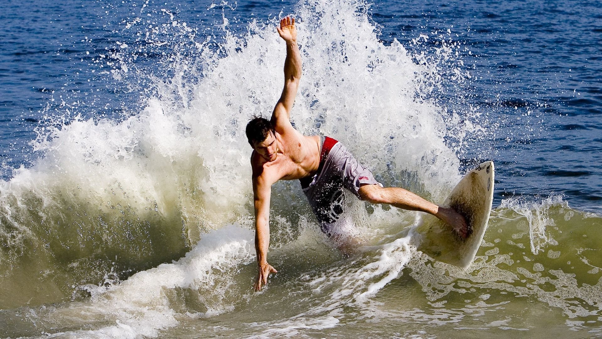 滑雪比赛观众人数增长,一场滑雪比赛多长时间